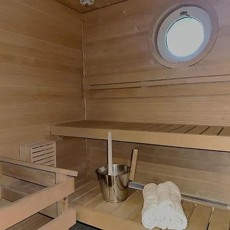 아파트 3br W Balconies And Private Sauna